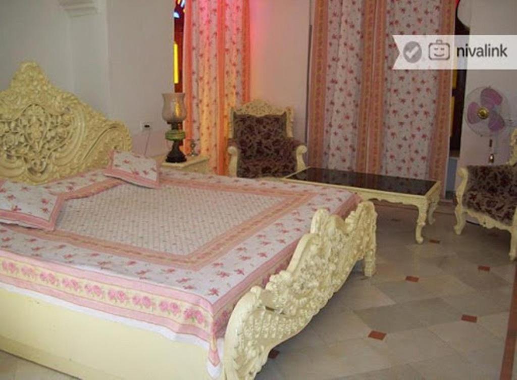 Bassi Fort Palace Chittorgarh Zewnętrze zdjęcie