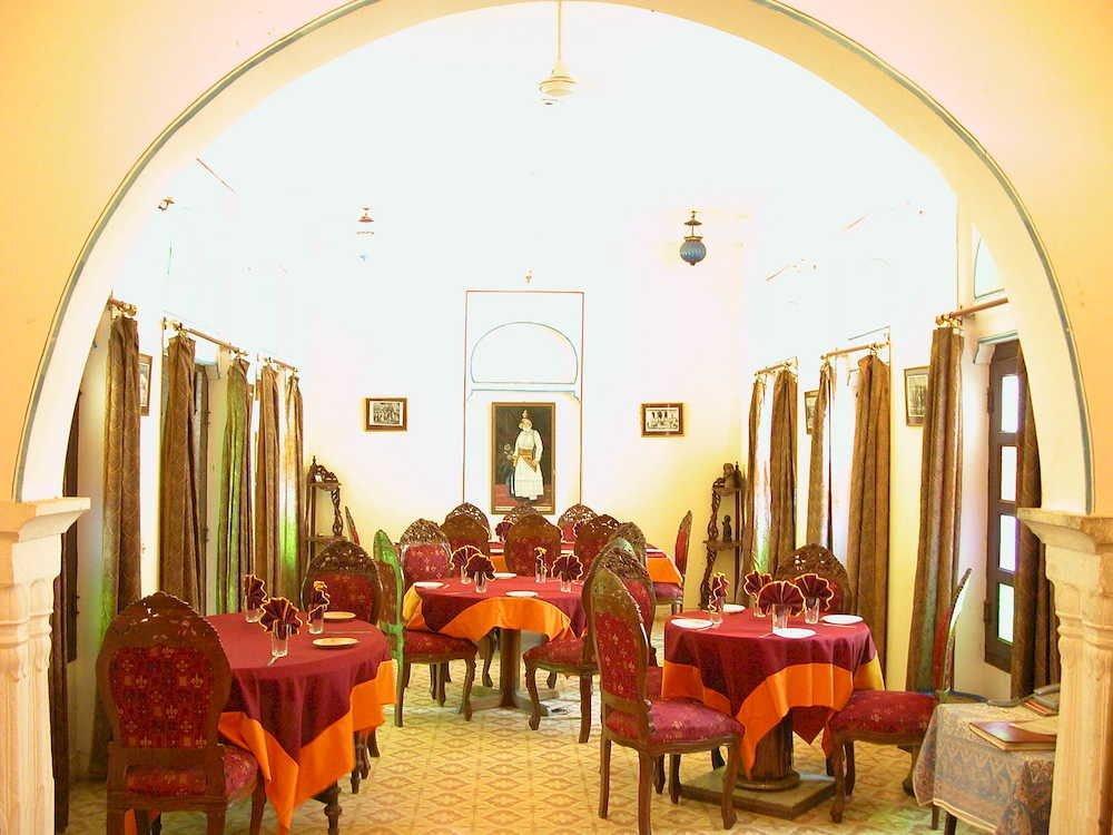 Bassi Fort Palace Chittorgarh Zewnętrze zdjęcie