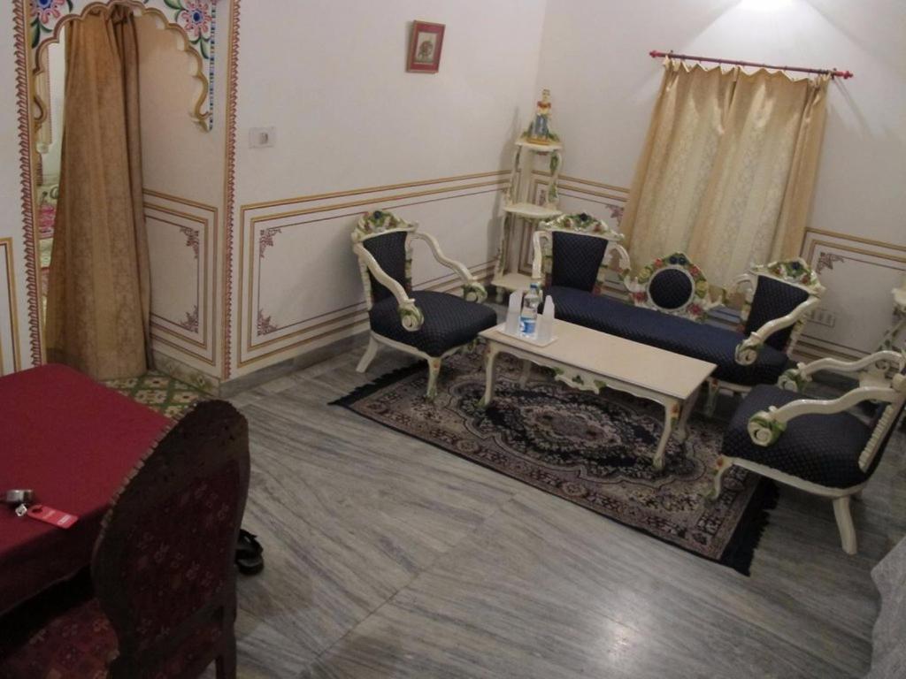 Bassi Fort Palace Chittorgarh Zewnętrze zdjęcie