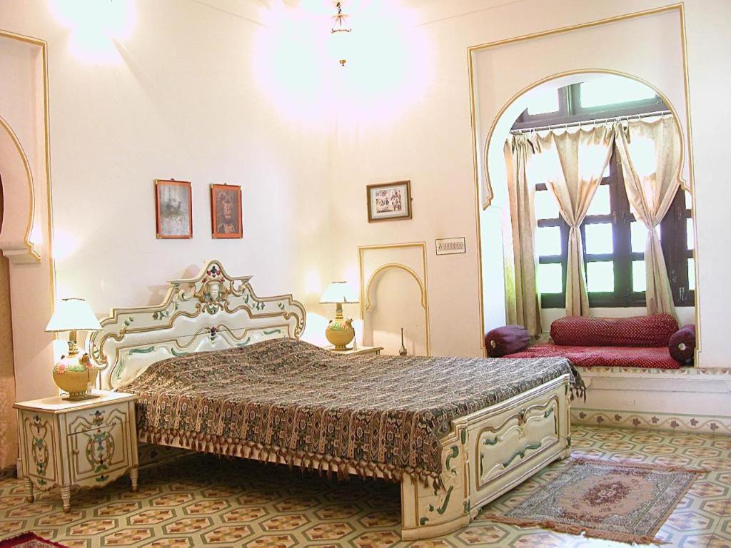 Bassi Fort Palace Chittorgarh Zewnętrze zdjęcie